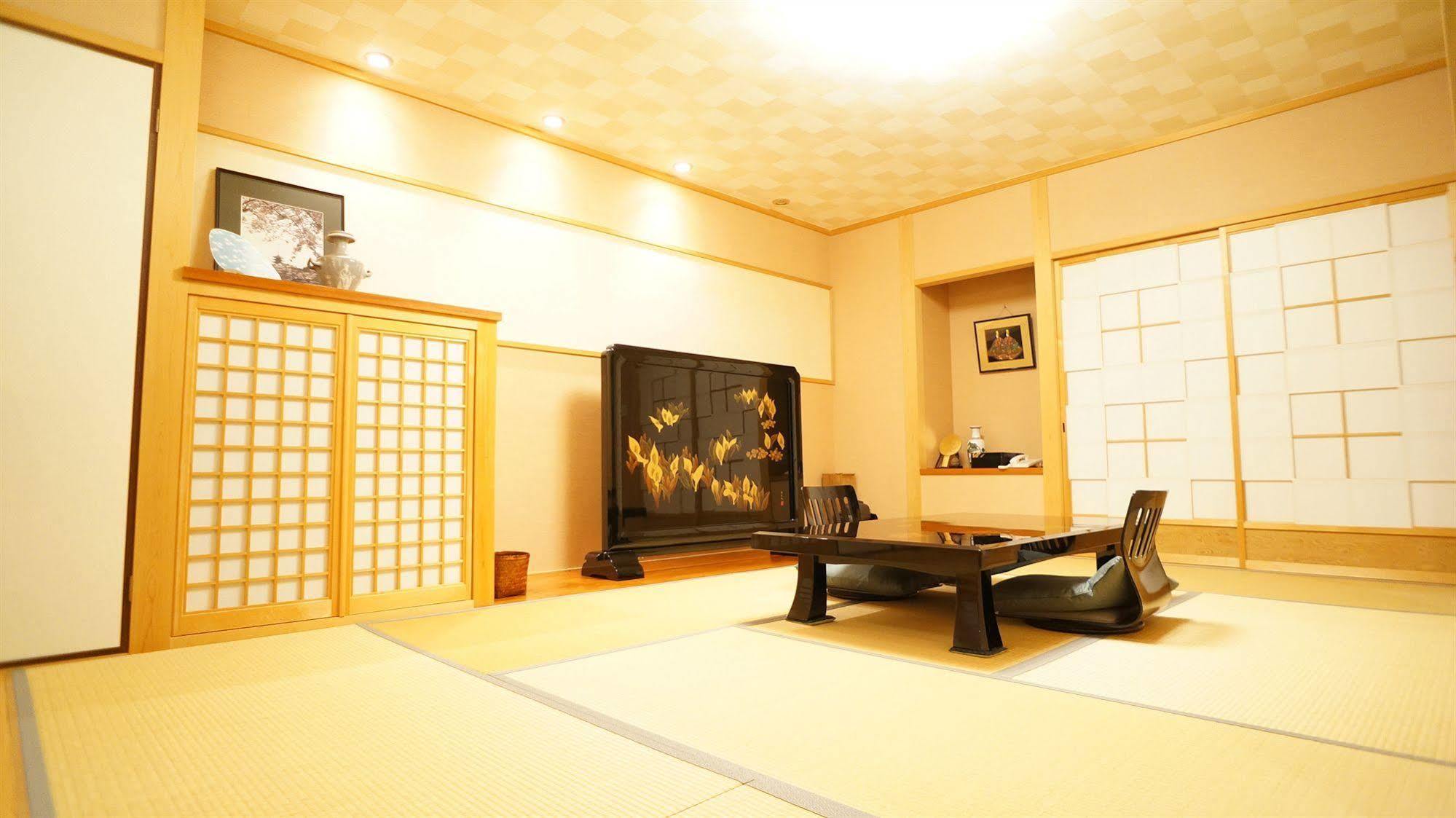 Ryokan Hakuhou Hotel Nara Buitenkant foto